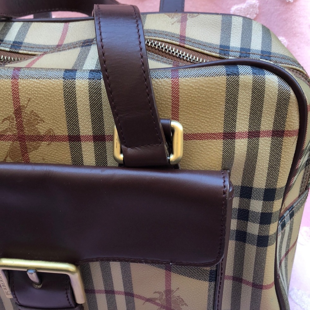 Burberry Bag - Picture 2 of 14